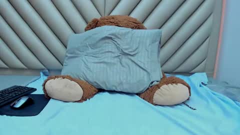 ibbie_ online show from 01-20-25, 10:26