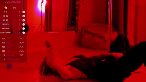 Milena online show from 11-14-25, 11:57