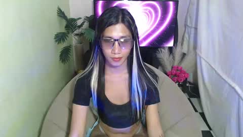 Snapshot of ice_creamyummy25 chatting on 02-19-25, 05:38 im NORMA online show from 02-19-25, 05:38