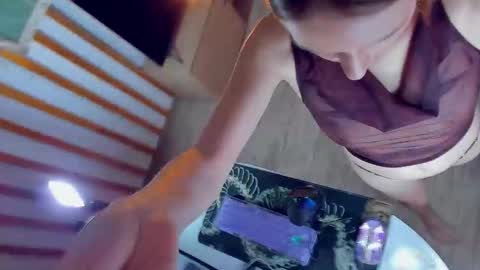 Nana online show from 02-20-26, 05:24