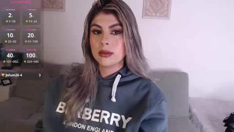 ice_y_abigail online show from 10-07-25, 12:13