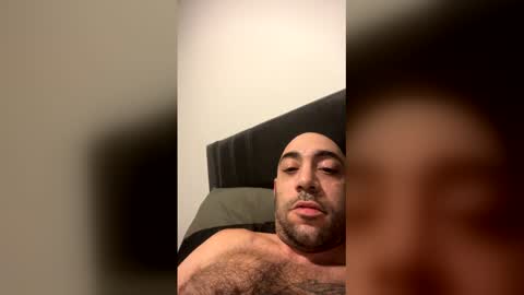 Snapshot of icecreammanx chatting on 12-16-25, 04:39 icecreammanx online show from 12-16-25, 04:39