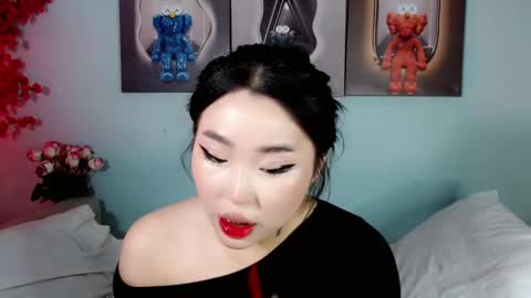 Snapshot of ichiben chatting on 01-09-25, 11:47 ichiben online show from 01-09-25, 11:47