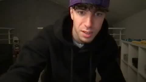 Snapshot of icyninesix chatting on 01-26-25, 10:02 icyninesix online show from 01-26-25, 10:02