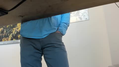 idfunguy2023 online show from 01-02-25, 09:50