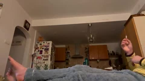 Snapshot of idkwhattowatch chatting on 02-03-25, 12:04 idkwhattowatch online show from 02-03-25, 12:04