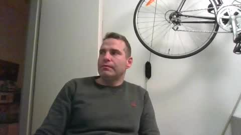 idontknowwhy1 online show from 01-04-25, 07:13