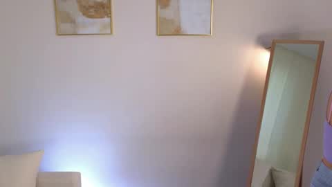 Snapshot of ifiwasyourgf chatting on 11-24-25, 08:03 Lisa online show from 11-24-25, 08:03