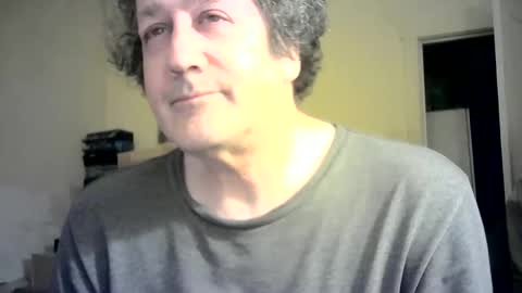 Snapshot of ignoredlittlestloser chatting on 12-20-24, 04:20 ignoredlittlestloser online show from 12-20-24, 04:20