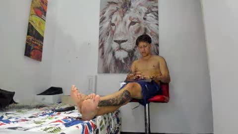 Snapshot of iham_28 chatting on 02-13-25, 02:34 Iham online show from 02-13-25, 02:34