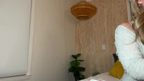 cassie online show from 12-13-24, 08:09