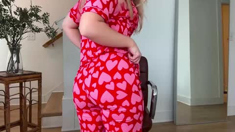 cassie online show from 01-11-25, 07:16