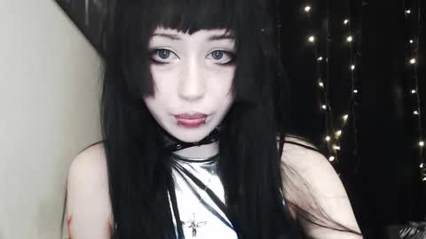 iiiiiiis online show from 02-08-26, 02:42