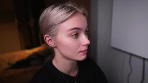 ileanacampbel online show from 12-16-24, 06:53