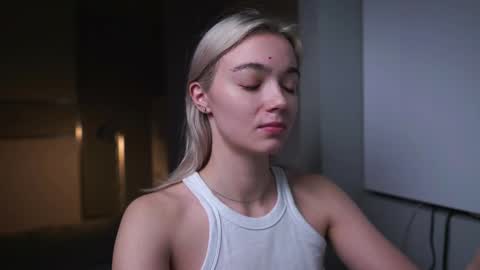 ileanacampbel online show from 01-04-25, 06:09