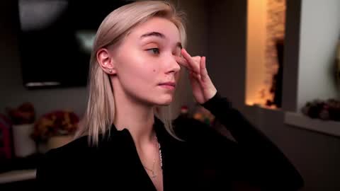 ileanacampbel online show from 01-13-25, 08:15