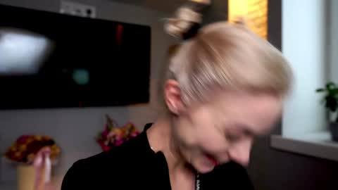 ileanacampbel online show from 01-20-25, 08:09