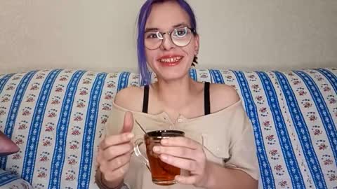 Snapshot of ilianabilly chatting on 02-13-26, 04:25 Aurora online show from 02-13-26, 04:25