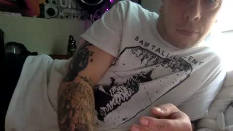 Snapshot of ilikebigtitties1999 chatting on 07-14-26, 12:22 Mr. M online show from 07-14-26, 12:22