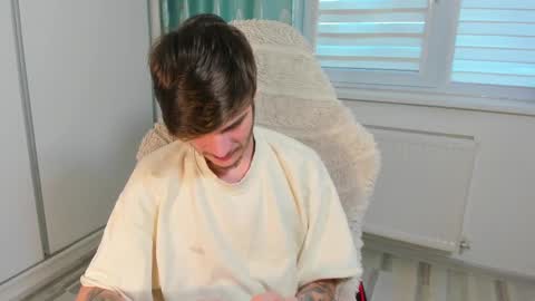 Snapshot of illusions888 chatting on 03-04-25, 01:49 D-Illusion online show from 03-04-25, 01:49