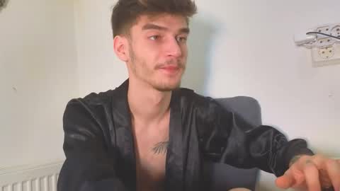 Snapshot of illusions888 chatting on 10-30-25, 02:29 D-Illusion online show from 10-30-25, 02:29