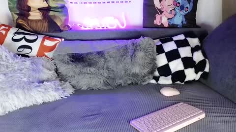 nicollee online show from 01-25-25, 11:43