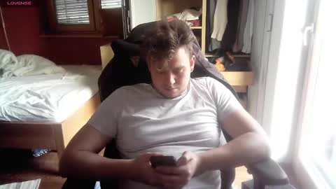 iloveyoutoo2000 online show from 02-02-25, 02:45