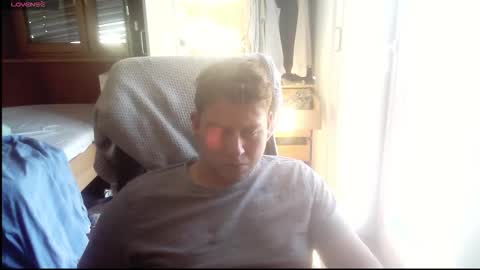 iloveyoutoo2000 online show from 10-03-25, 02:47