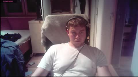 iloveyoutoo2000 online show from 10-06-25, 06:05