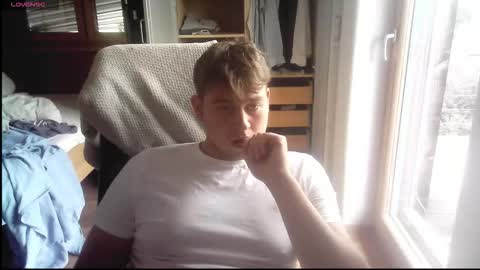 iloveyoutoo2000 online show from 10-07-25, 11:07