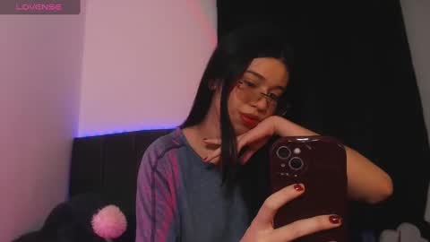 Ily Bea online show from 01-21-25, 01:50