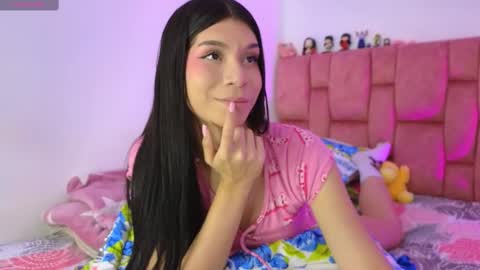 Snapshot of im__isabella chatting on 02-26-25, 02:48 Isa Vasquez  online show from 02-26-25, 02:48