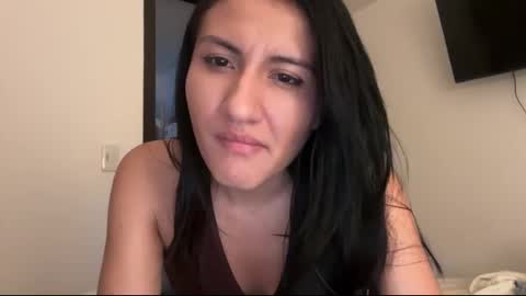 Snapshot of im_dayana chatting on 10-20-25, 10:32 instagram  online show from 10-20-25, 10:32