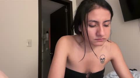 instagram  online show from 11-15-25, 01:03