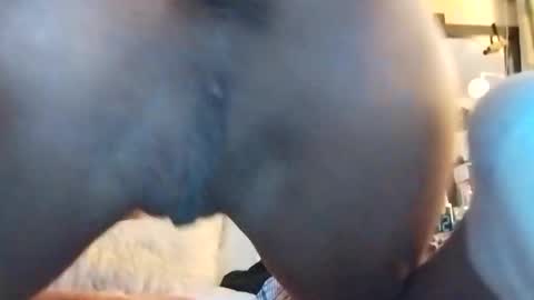 Snapshot of im_elliana chatting on 10-17-25, 06:43 Ellliiana online show from 10-17-25, 06:43