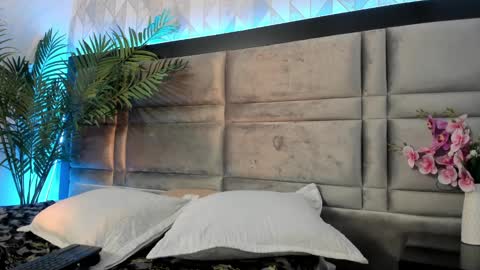  Im Gaia online show from 01-21-25, 07:17