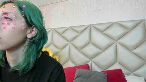  Im Gaia online show from 11-11-25, 12:05