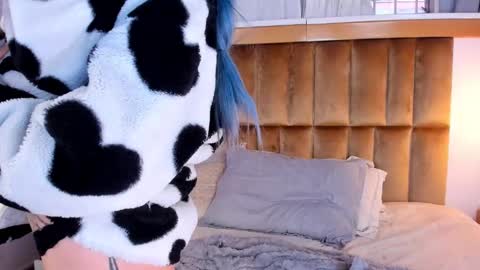 Anna  online show from 02-10-25, 11:57