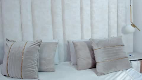 Snapshot of im_giselle_ chatting on 09-30-25, 02:49 Giselle online show from 09-30-25, 02:49