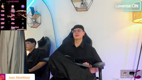 Snapshot of im_juaniito chatting on 10-04-25, 04:21  40 OFF TODAY online show from 10-04-25, 04:21