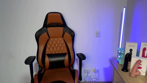 Laia online show from 02-07-25, 10:08