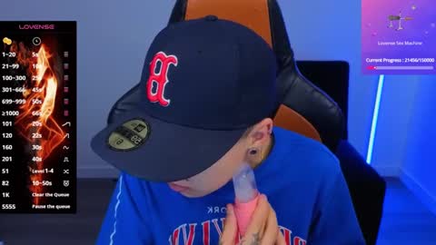 Laia online show from 09-15-25, 01:11