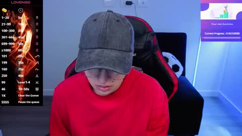 Laia online show from 11-12-25, 05:46