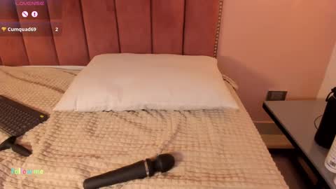 Snapshot of im_lisacb chatting on 11-08-25, 04:01 im_lisacb online show from 11-08-25, 04:01