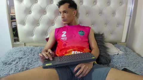 IM MAXPASSION online show from 10-19-25, 11:33