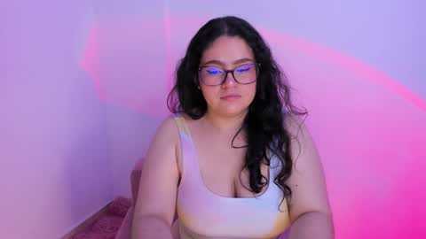 Snapshot of im_meii chatting on 10-24-25, 03:58 mei mei uwu online show from 10-24-25, 03:58