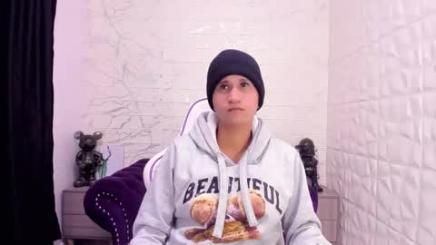 im_milan_rs online show from 02-12-25, 06:40