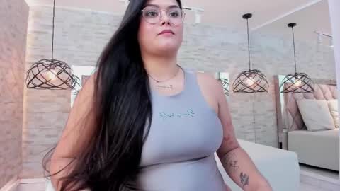 im mou  online show from 02-21-25, 03:43