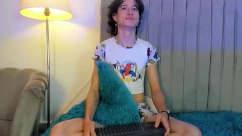 Perseo - Help me with 50 thumbs up online show from 01-11-26, 11:21