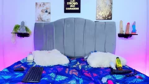 Snapshot of im_riley_ chatting on 10-02-25, 10:17 im_riley_ online show from 10-02-25, 10:17